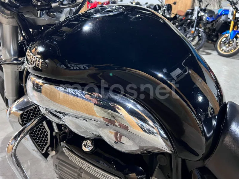 Triumph Rocket 3 - Vista 64