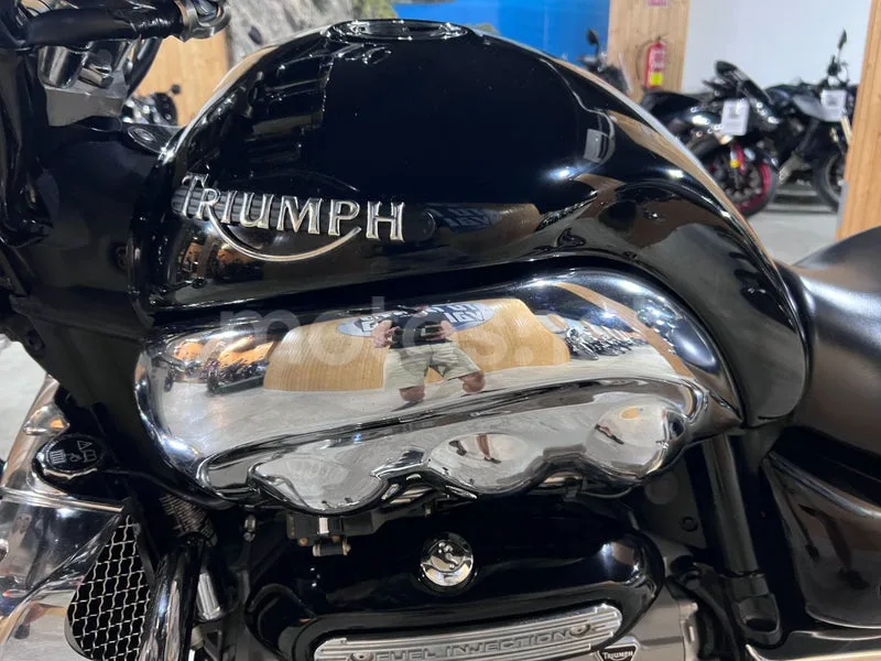 Triumph Rocket 3 - Vista 65