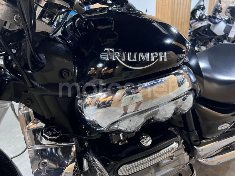 Triumph Rocket 3 - Vista 66