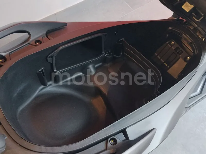 Honda Forza 125 - Vista 14