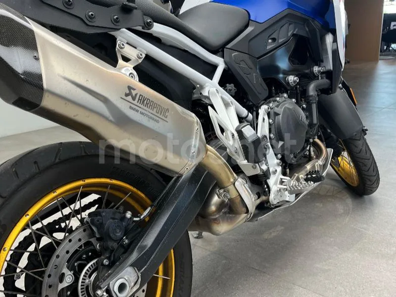 BMW F 900 GS - Vista 7