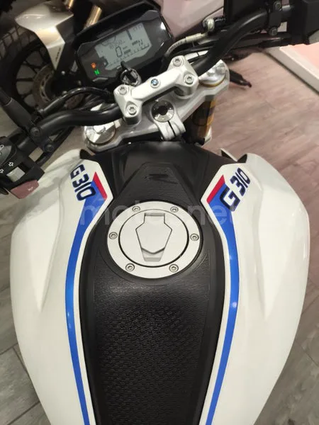 BMW G 310 R - Vista 5