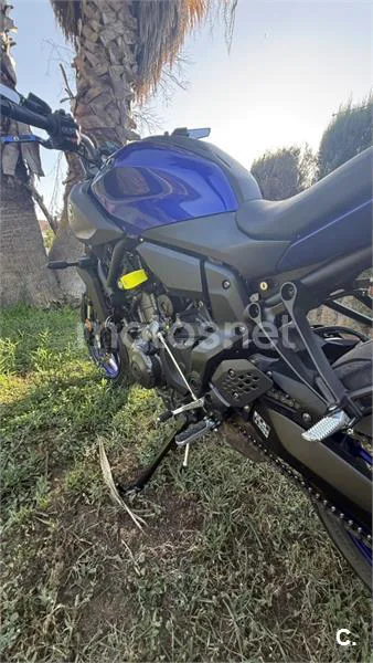 Yamaha MT-07 - Vista 9