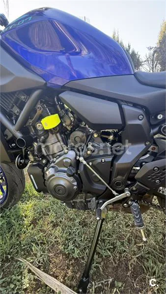 Yamaha MT-07 - Vista 10