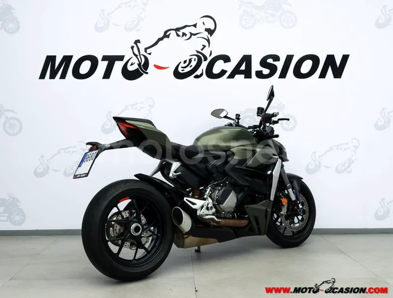 Ducati Streetfighter V2 - Vista 3