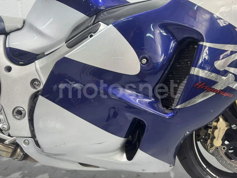 Suzuki Hayabusa - Vista 14