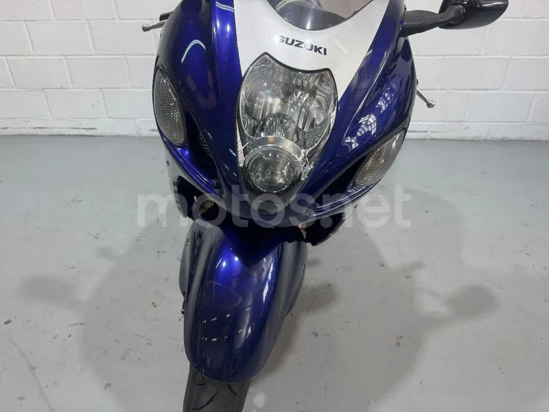 Suzuki Hayabusa - Vista 18