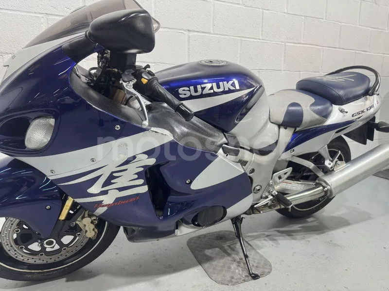 Suzuki Hayabusa - Vista 23