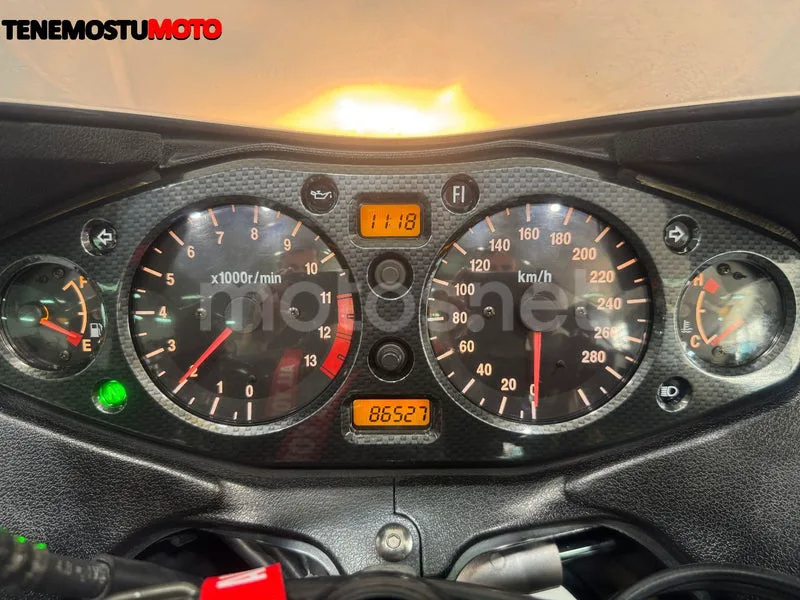 Suzuki Hayabusa - Vista 10