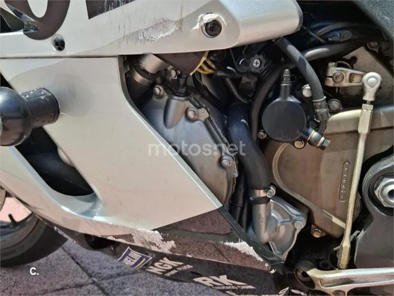 Honda CBR1000RR Fireblade - Vista 8