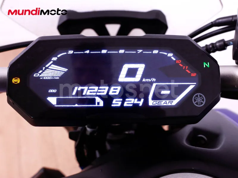 Yamaha MT-07 - Vista 12