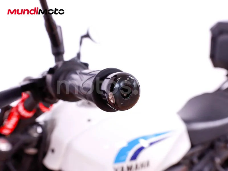 Yamaha XSR700 - Vista 19