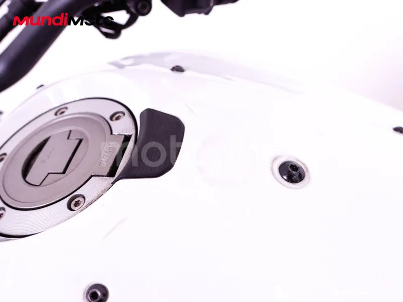 Yamaha XSR700 - Vista 21