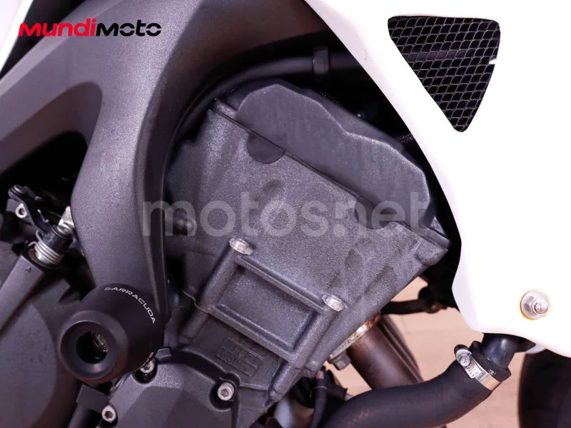 Yamaha FZ6 S2 - Vista 22