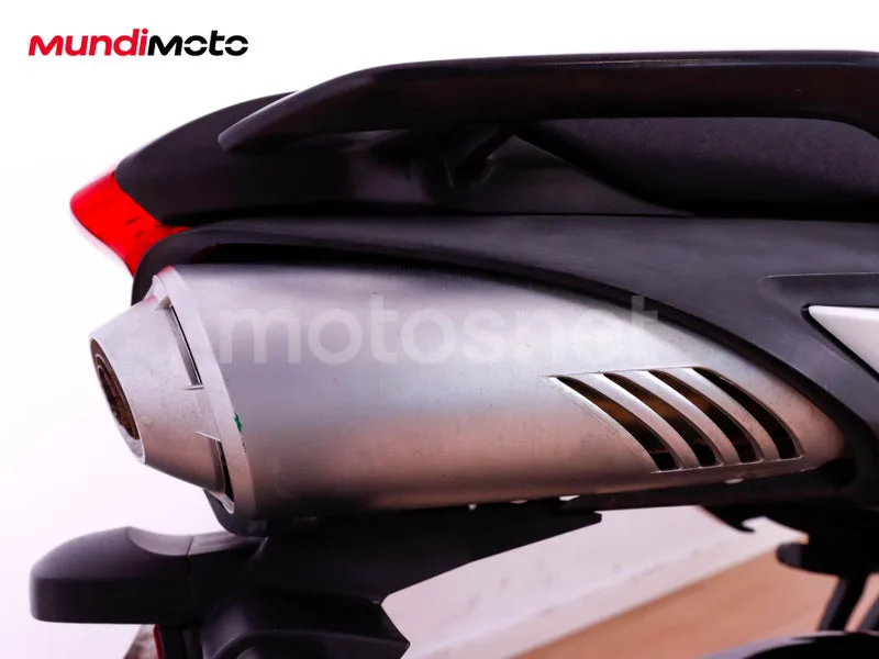 Yamaha FZ6 S2 - Vista 45