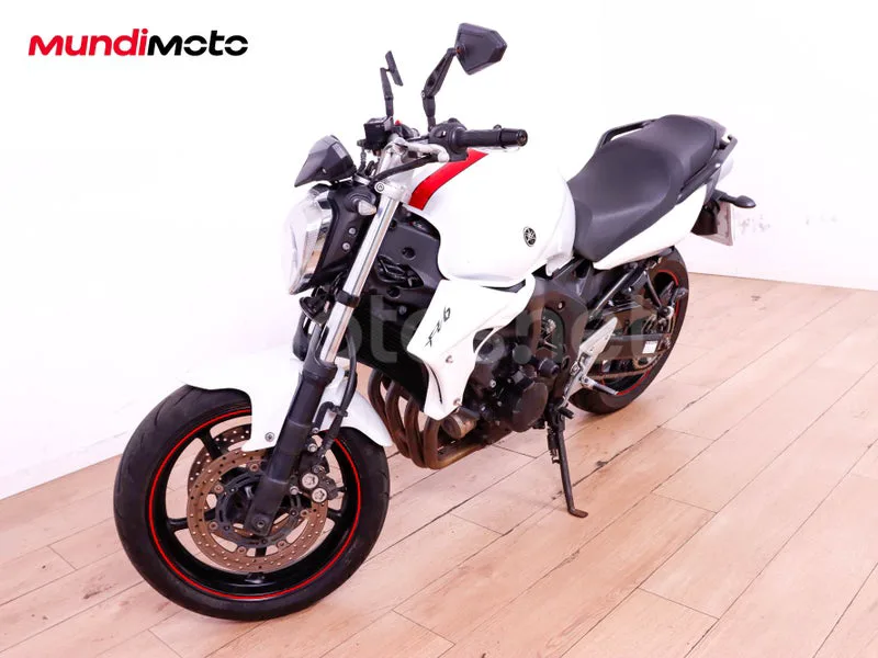 Yamaha FZ6 S2 - Vista 7