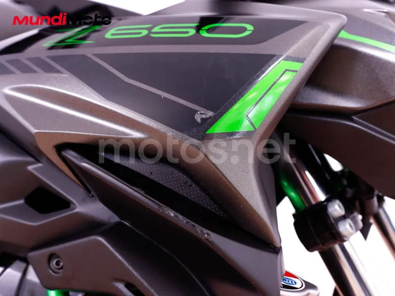 Kawasaki Z650 - Vista 13