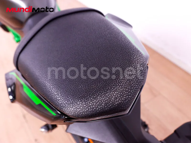 Kawasaki Z650 - Vista 22
