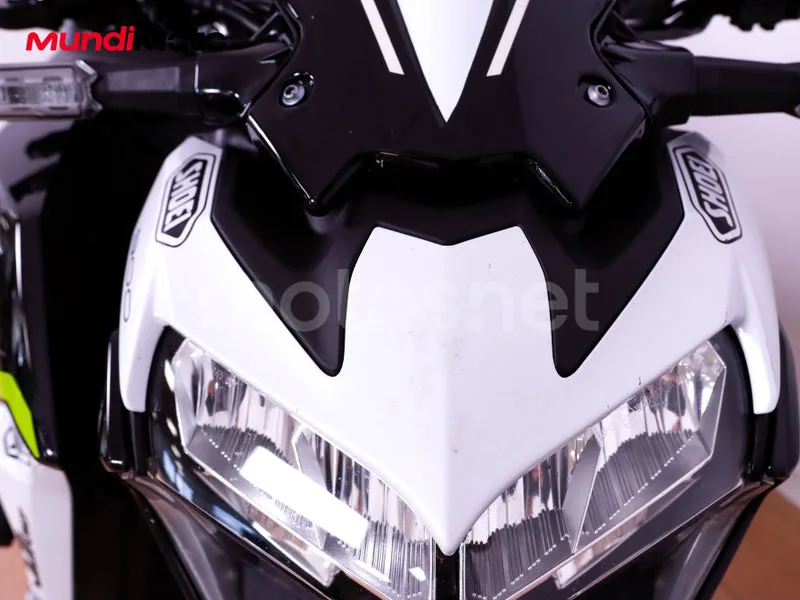 Kawasaki Z900 - Vista 18