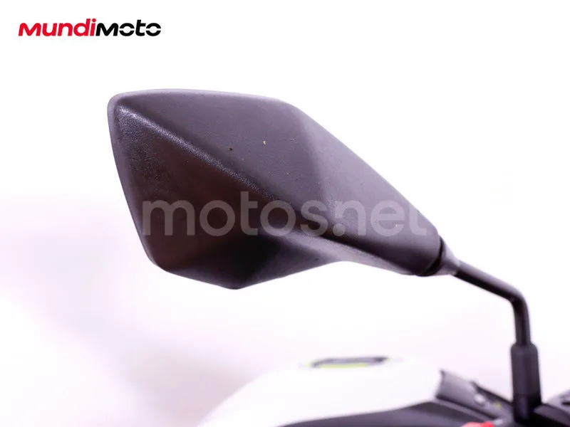 Kawasaki Z900 - Vista 19