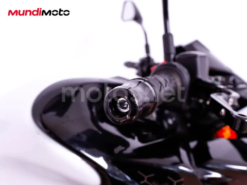 Kawasaki Z900 - Vista 20