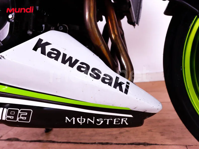 Kawasaki Z900 - Vista 39