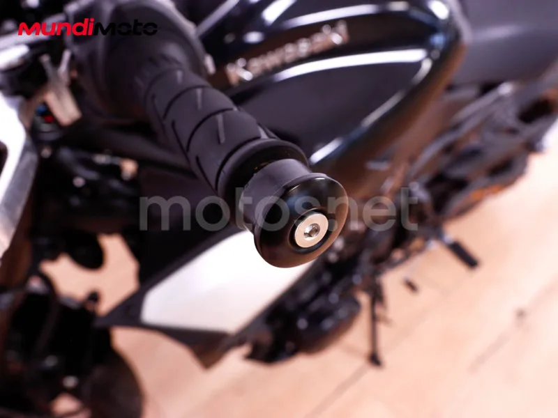 Kawasaki Z900 - Vista 16