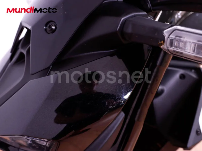 Kawasaki Z900 - Vista 18