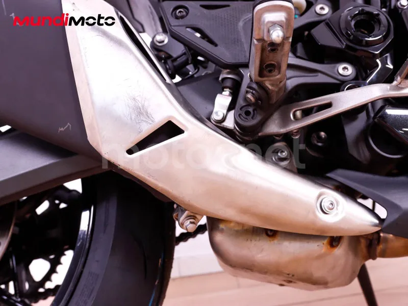 Kawasaki Z900 - Vista 27