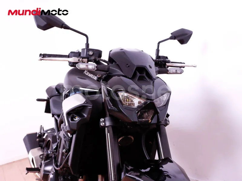 Kawasaki Z900 - Vista 5