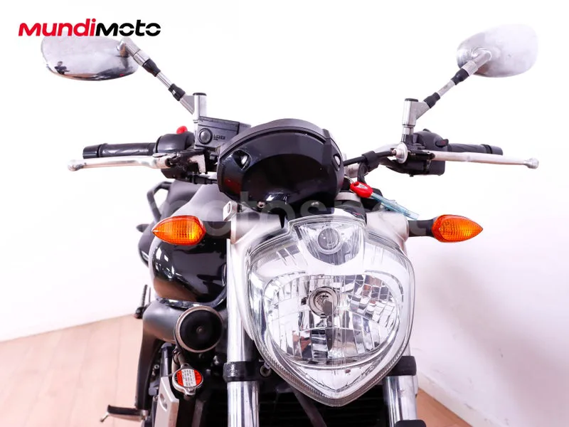 Yamaha FZ6 - Vista 5