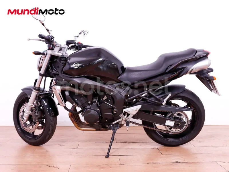 Yamaha FZ6 - Vista 6