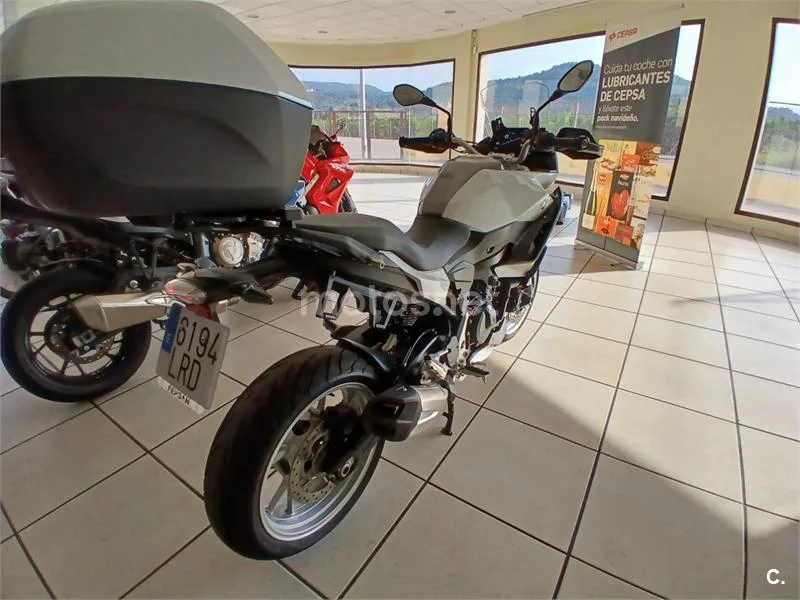 BMW F 900 XR - Vista 3