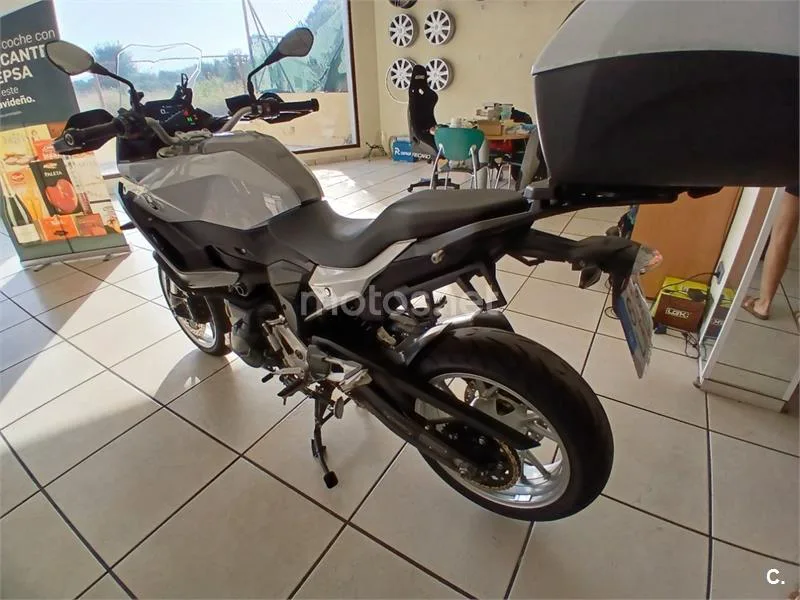 BMW F 900 XR - Vista 7