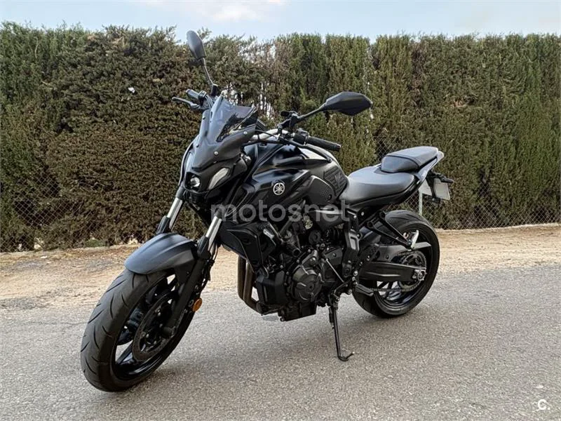 Yamaha MT-07 - Vista 4