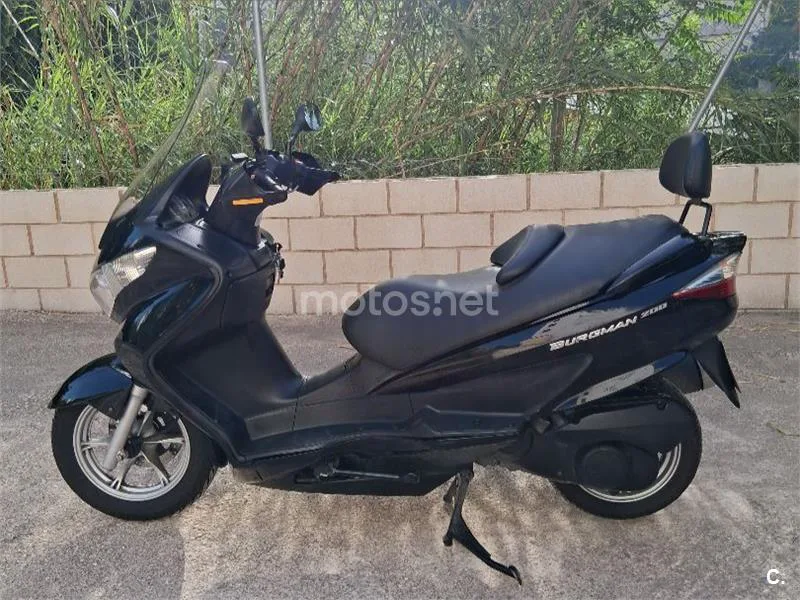 Suzuki Burgman 200 1050 € 2010 Alicante - 1