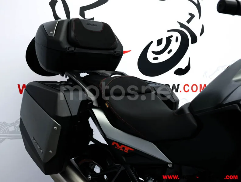Honda NT1100 - Vista 11