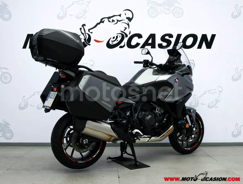 Honda NT1100 - Vista 3