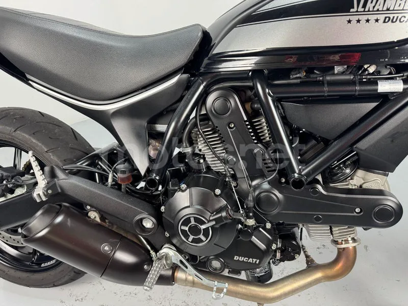 Ducati Scrambler - Vista 4