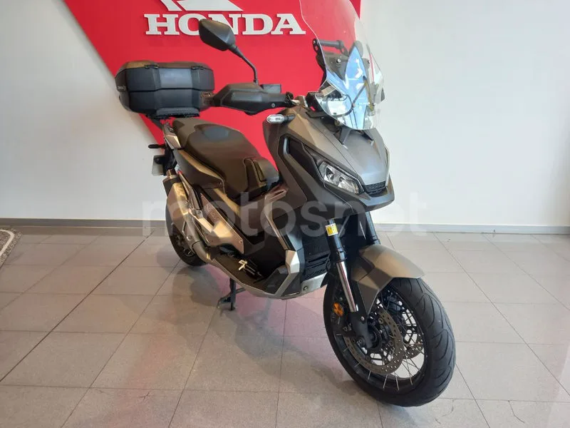 Honda X-ADV - Vista 5