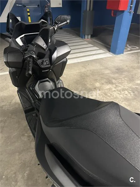 Honda Forza 125 - Vista 4