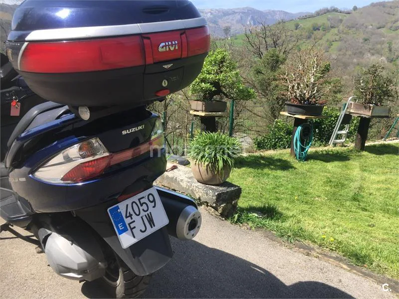 Suzuki Burgman 400 - Vista 6