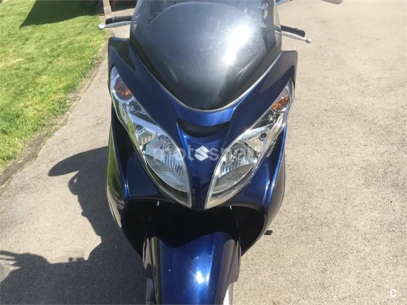 Suzuki Burgman 400 - Vista 7