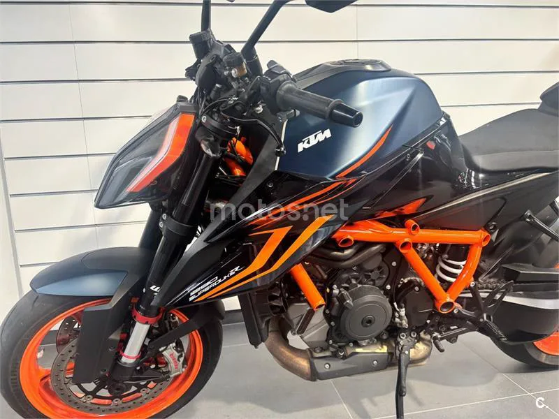 KTM 1290 Super Duke R 13.900 € 2023 Girona - 2