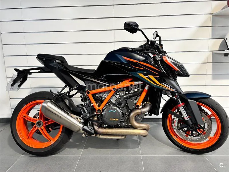 KTM 1290 Super Duke R - Vista 6