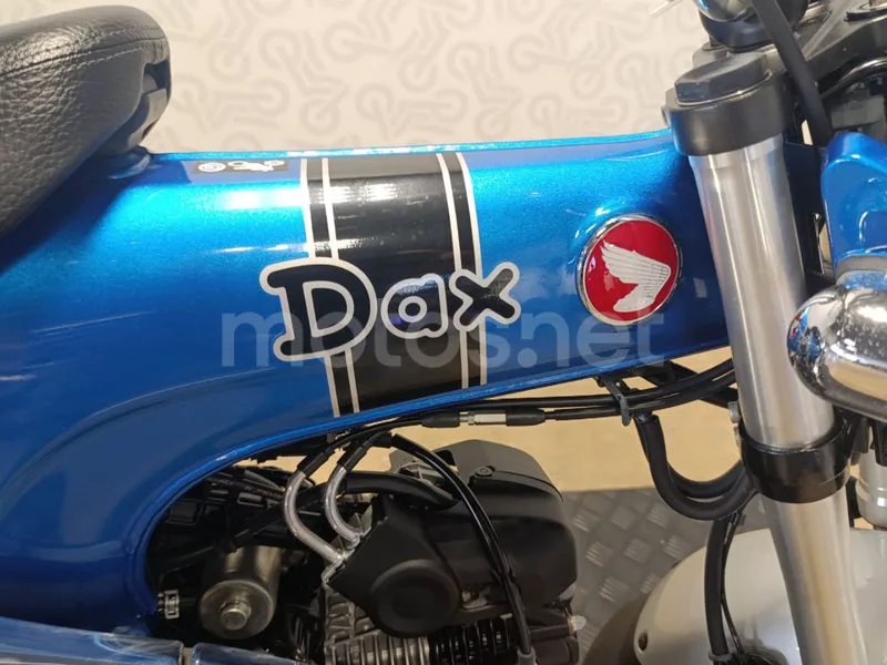 Honda Dax 125 - Vista 4