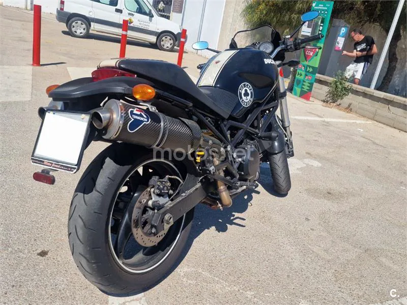 Ducati Monster 695 2800 € 2007 Barcelona - 1