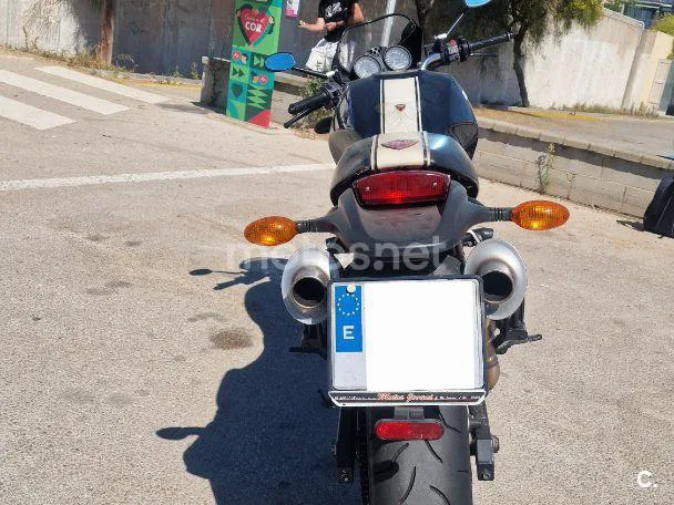 Ducati Monster 695 - Vista 5
