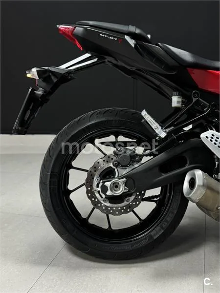Yamaha MT-07 - Vista 3