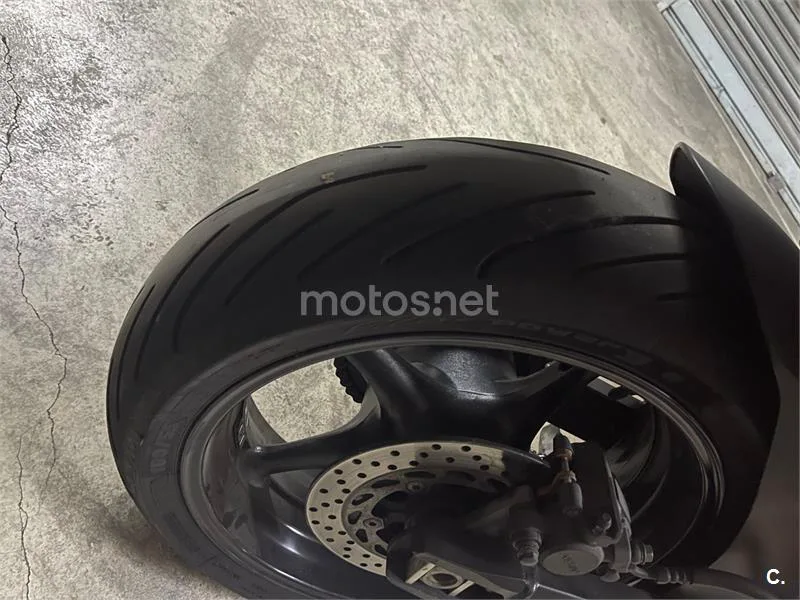 Yamaha FZ6 - Vista 4